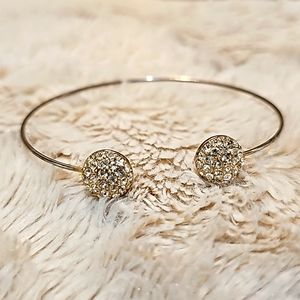 Bangle bracelet